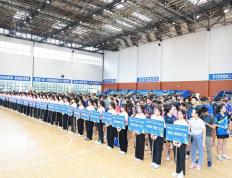 600余名健儿角逐四川省职工乒乓球比赛