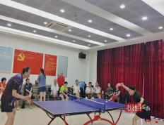 响应居民建议，武汉花山橘园社区举行乒乓球比赛活动