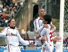 【168sports】AC米兰队史今天：2007年大罗创米兰生涯4个第一，安布罗西尼绝杀