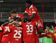Leverkusen狂胜Mainz，登顶德甲联赛