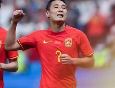 中国男足2-1反超泰国！世界杯预选赛首战获胜！