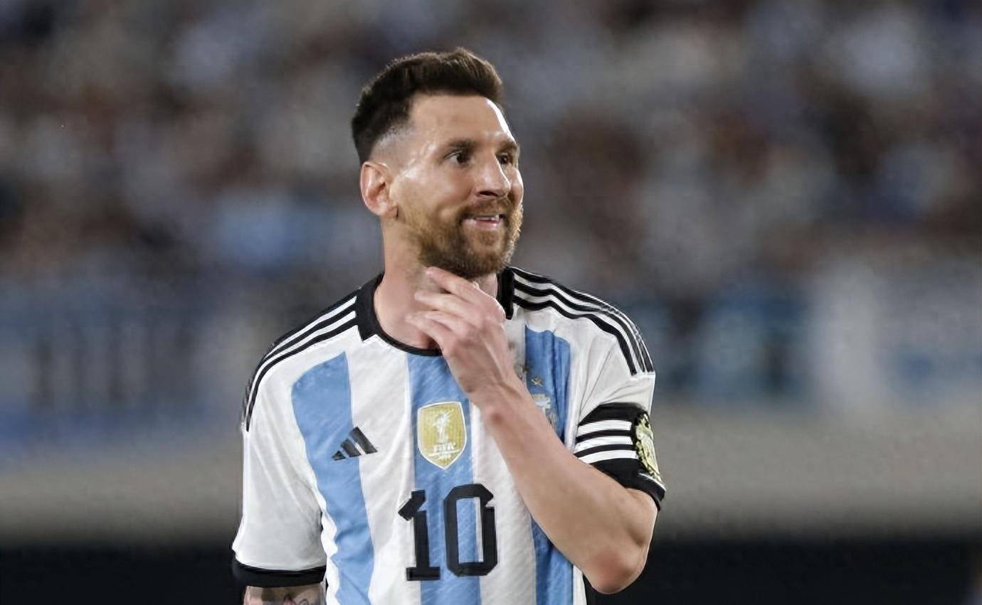 阿根廷射手迪玛利亚宣布退役，梅西承受压力，美洲杯成告别之战