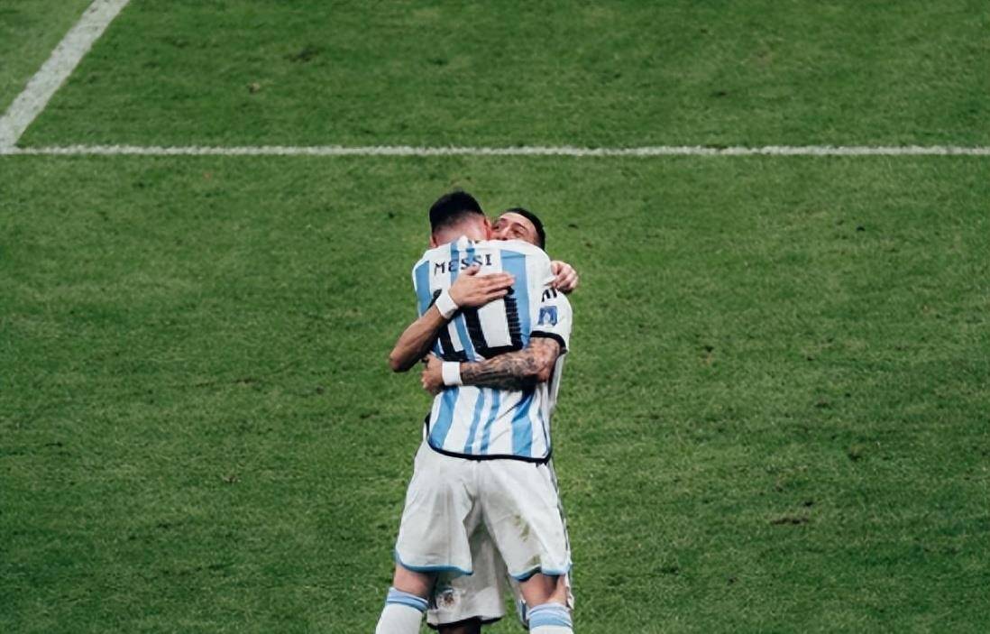 离别！阿根廷射手承认退役时刻，梅西受打击，美洲杯成最终一舞