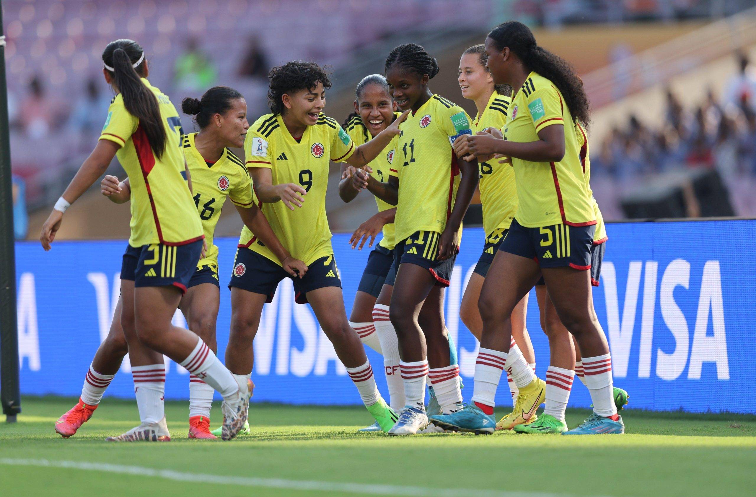 英格兰女足VS哥伦比亚：欧洲冠军能否继续前进？世界杯化身欧洲杯