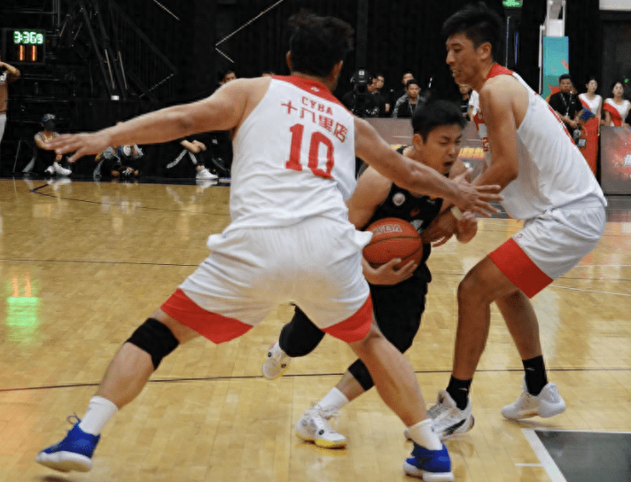 168sports-首届CYBA朝阳篮球联赛落幕，这支队伍获总冠军