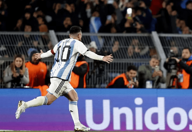 世界杯预选赛：阿根廷vs巴拉圭比分预测 梅西能否出场