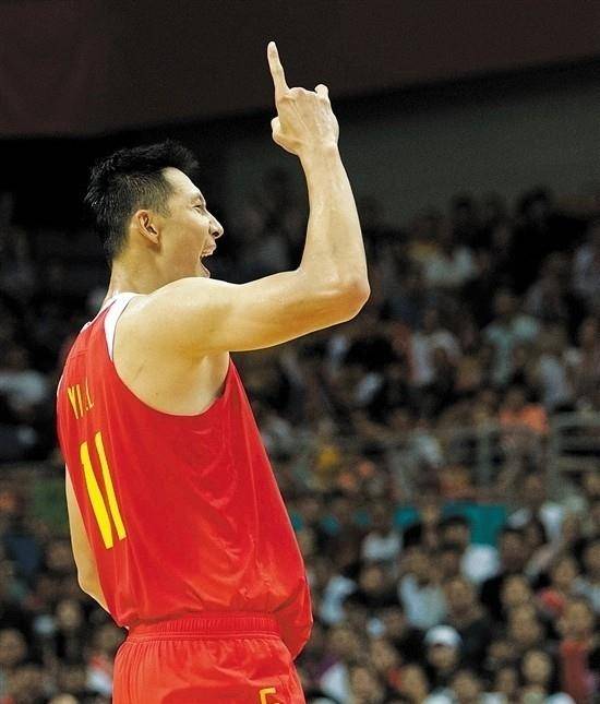易建联退役，21年传奇，他的篮球故事已经成为中国篮球的经典！