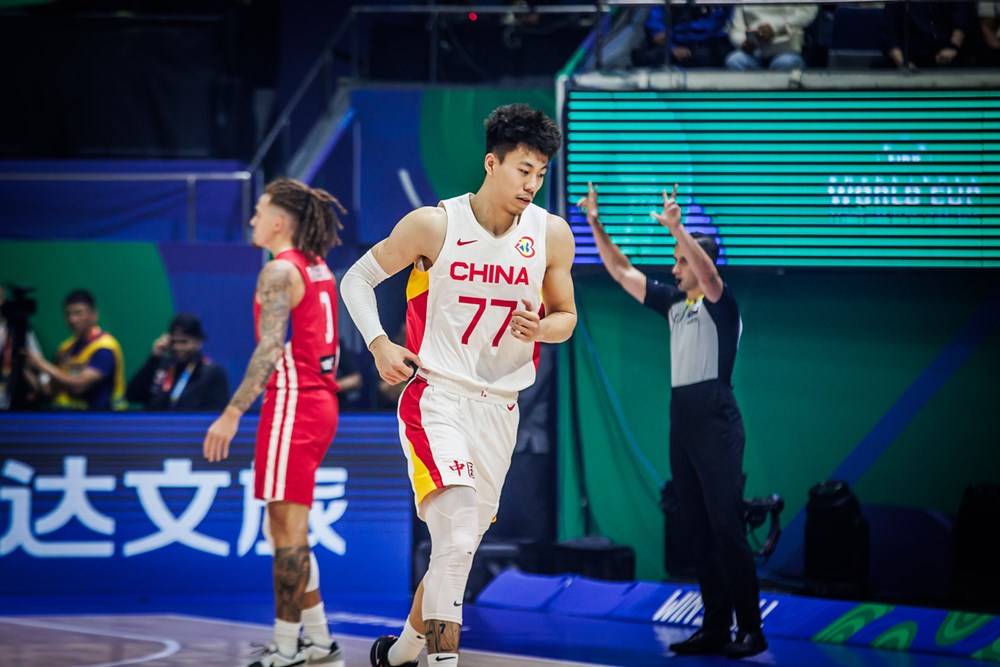 中国男篮场均丢100.3分，以3连败垫底出局，小组赛净负80分