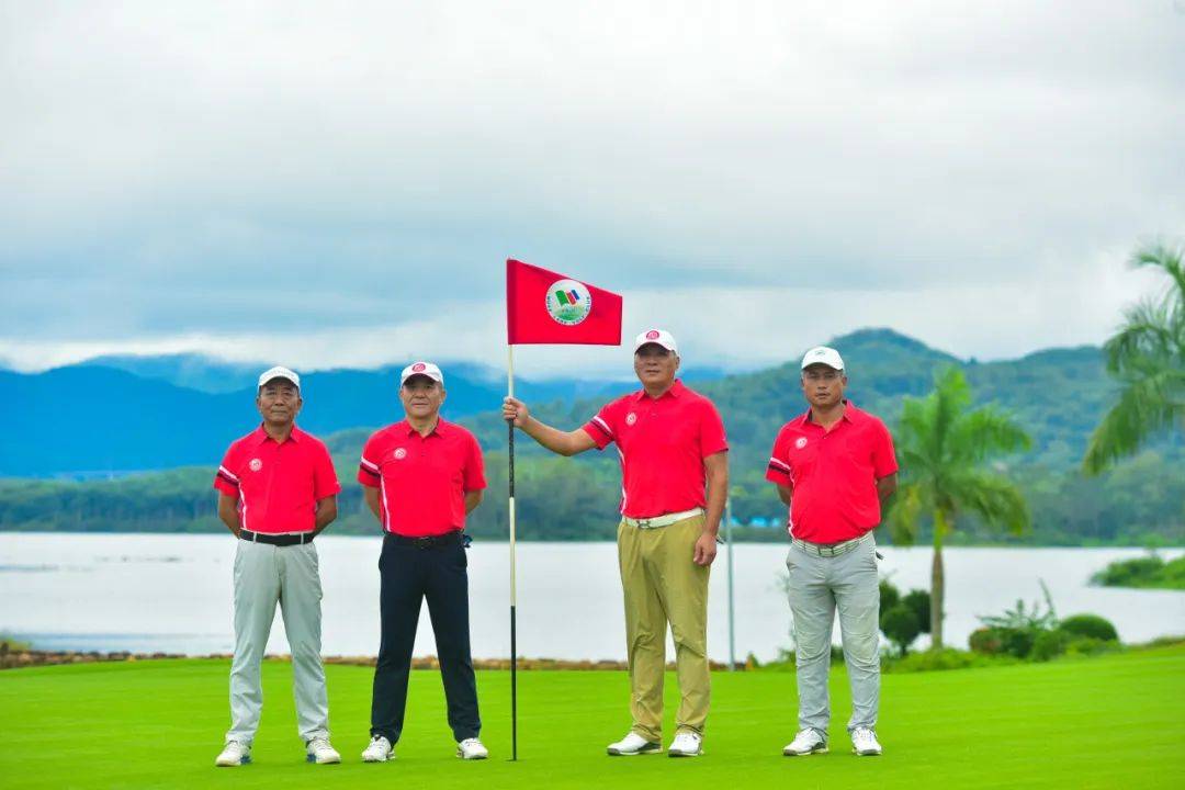 【168sports】海南秦商高尔夫球队2023年十月例赛在木色湖高尔夫球会圆满完赛！
