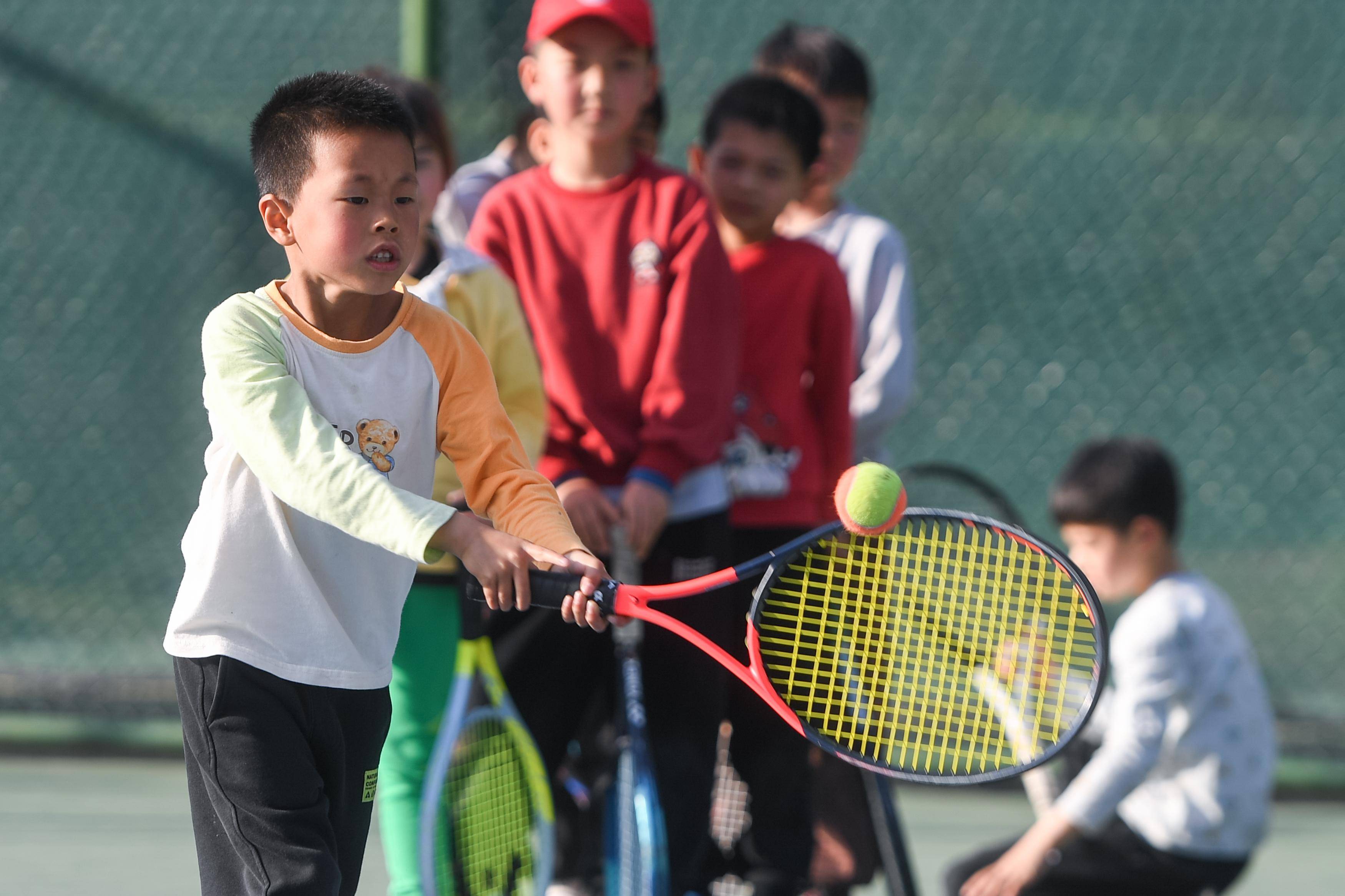 【168sports】图片故事丨网球学校“育苗”记