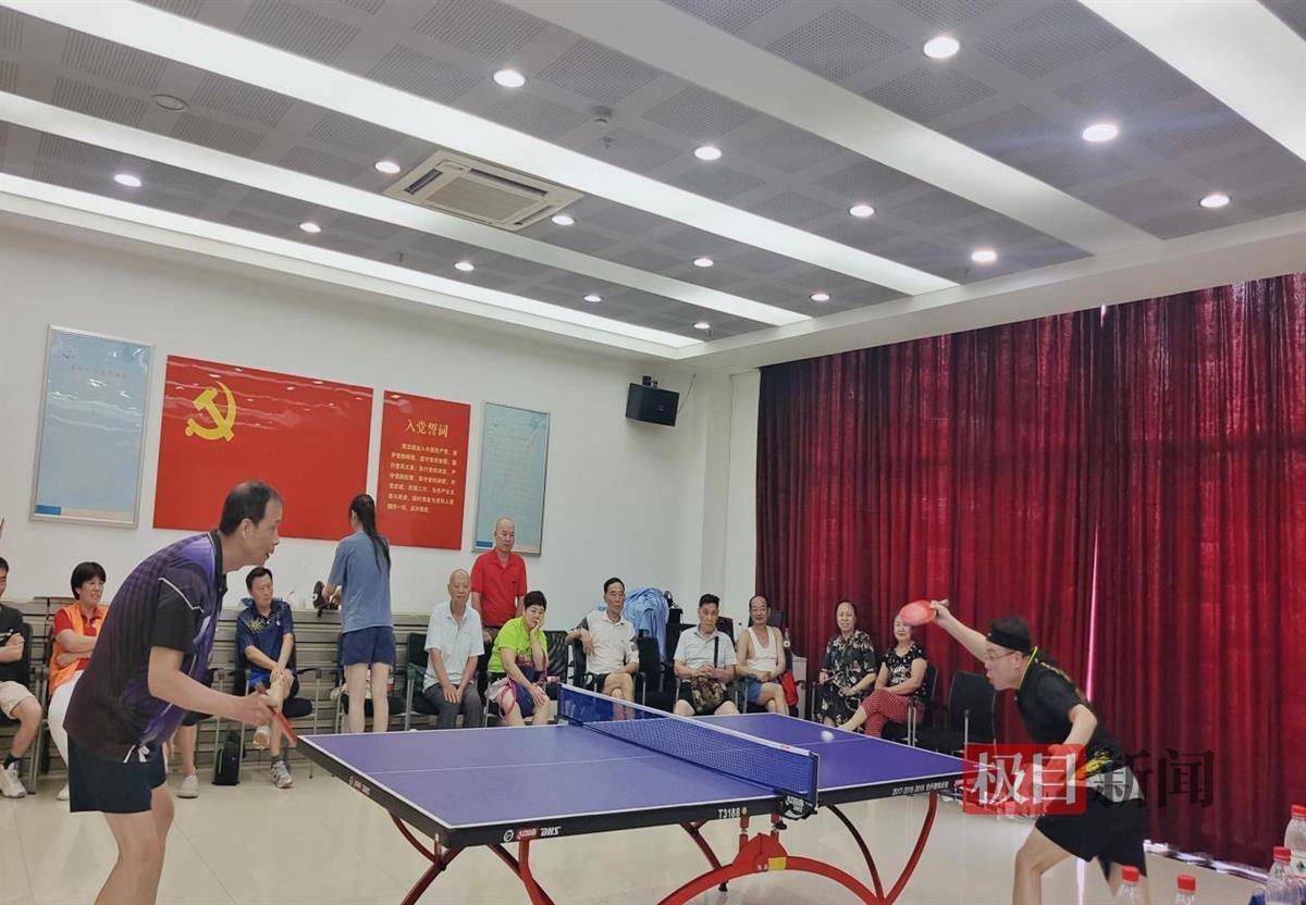 响应居民建议，武汉花山橘园社区举行乒乓球比赛活动