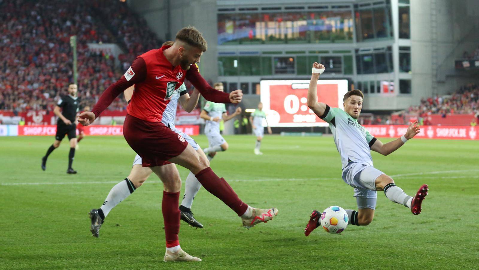 连续7轮不败，暂列积分榜第三，“红魔”何时重回德甲联赛？