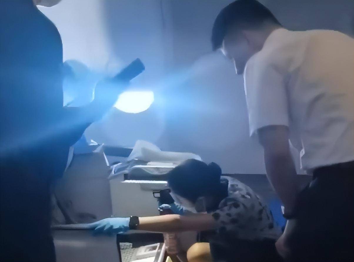 168sports-东方航空MU6958头等舱突然冒烟！乘客：“被吓了个半死！”