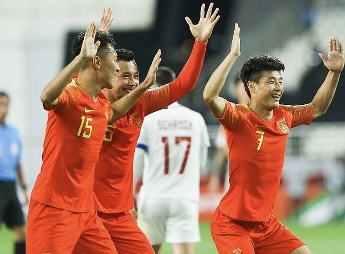 【168体育】4-0！中国队爆发，创26年纪录，搅局亚洲杯，稳稳出线，CCTV5直播