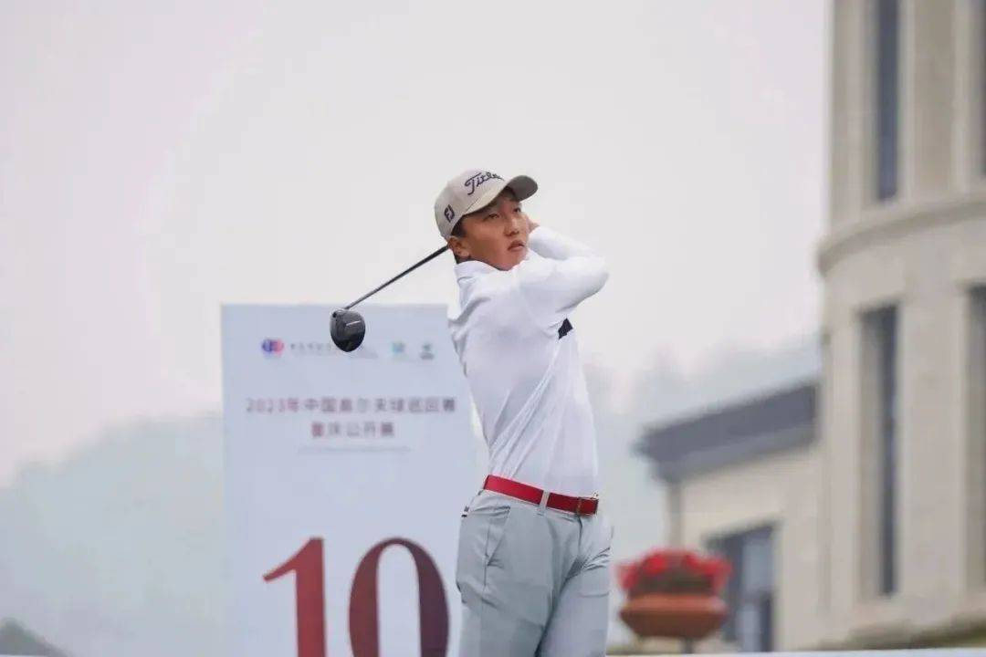 【168sports】重庆小将周彦含再度登顶中巡赛·重庆公开赛